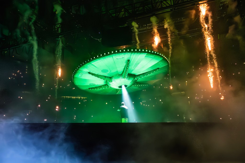 Concert Review: Drake’s Long-Awaited New Orleans Show Was Worth the&nbsp;Wait